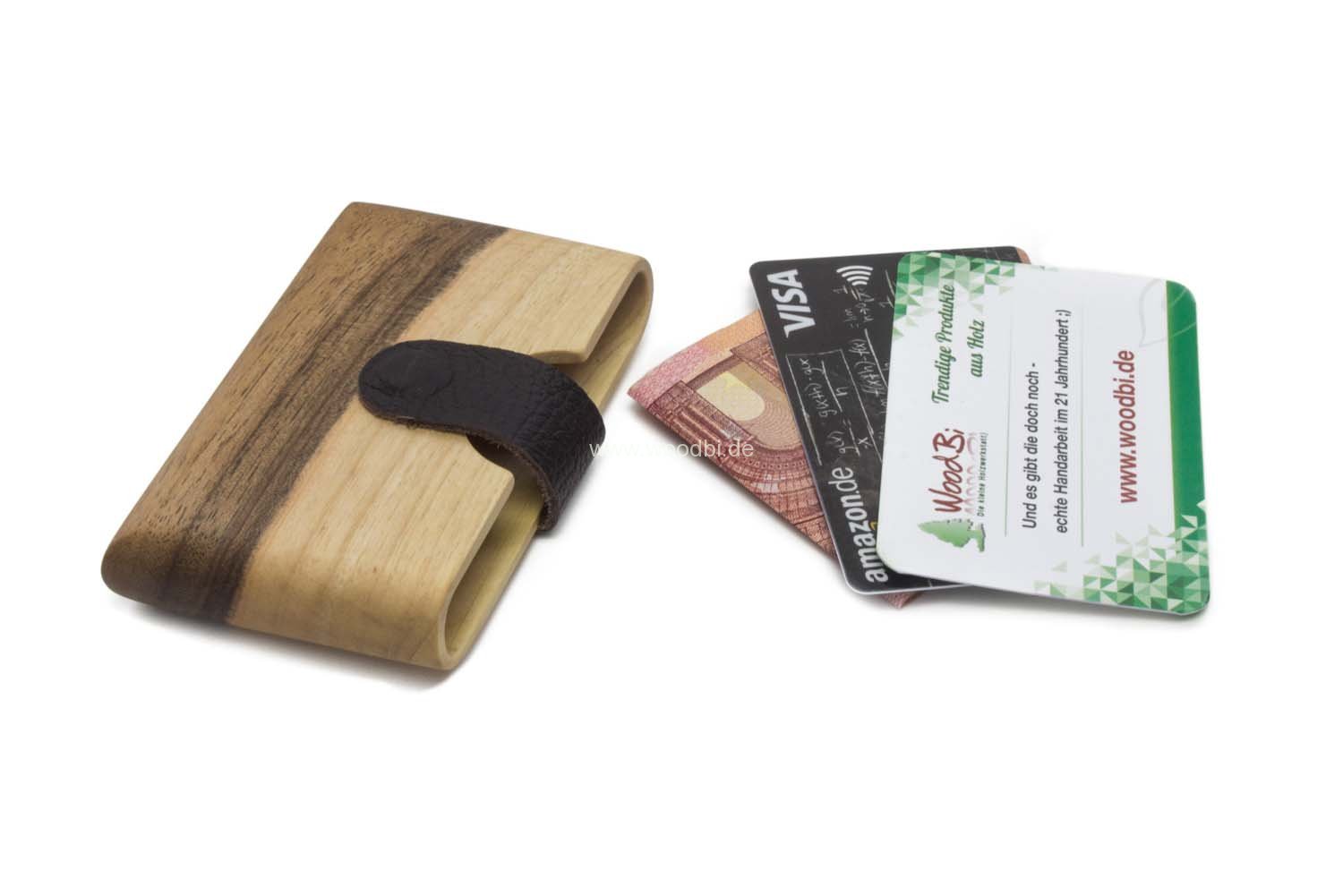 Holzbrieftasche_fuer_Kreditkarten_bicolor
