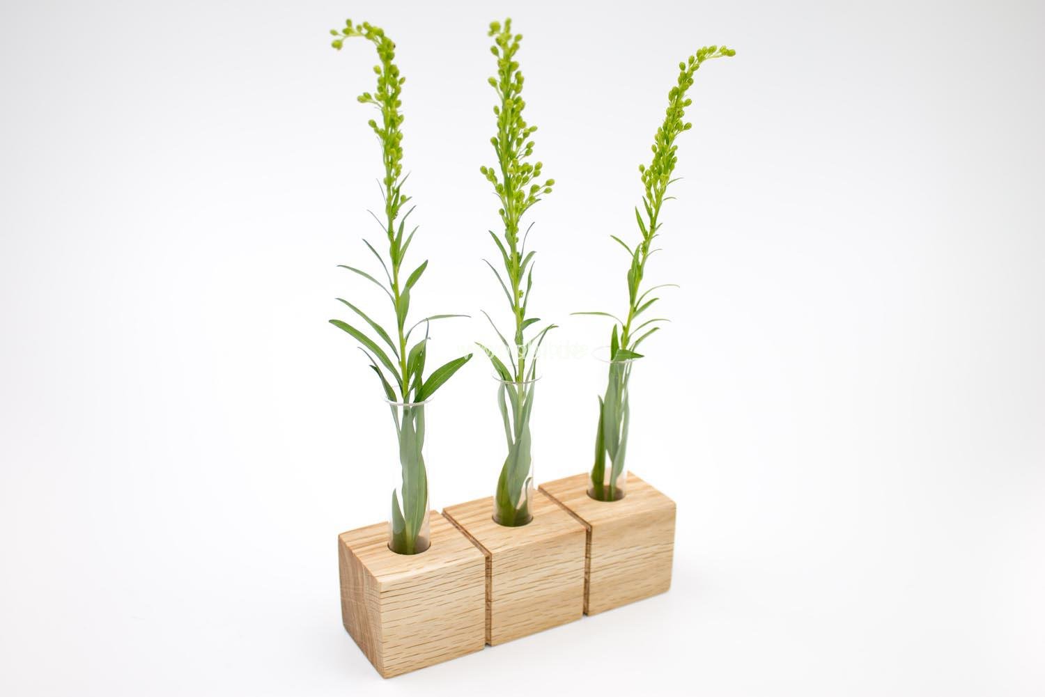 Blumenvase aus Holz - Eiche Blumenvase aus Holz - Eiche