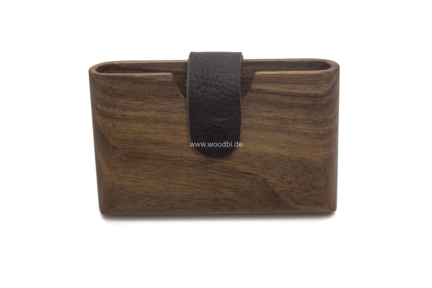 case_aus_holz_nussbaum