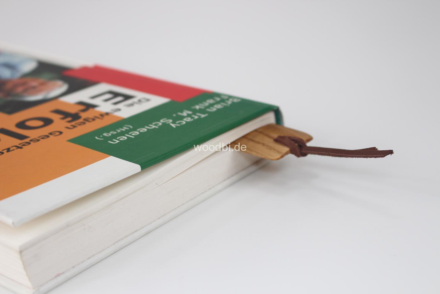 Lesezeichen_Holz_und_Leder