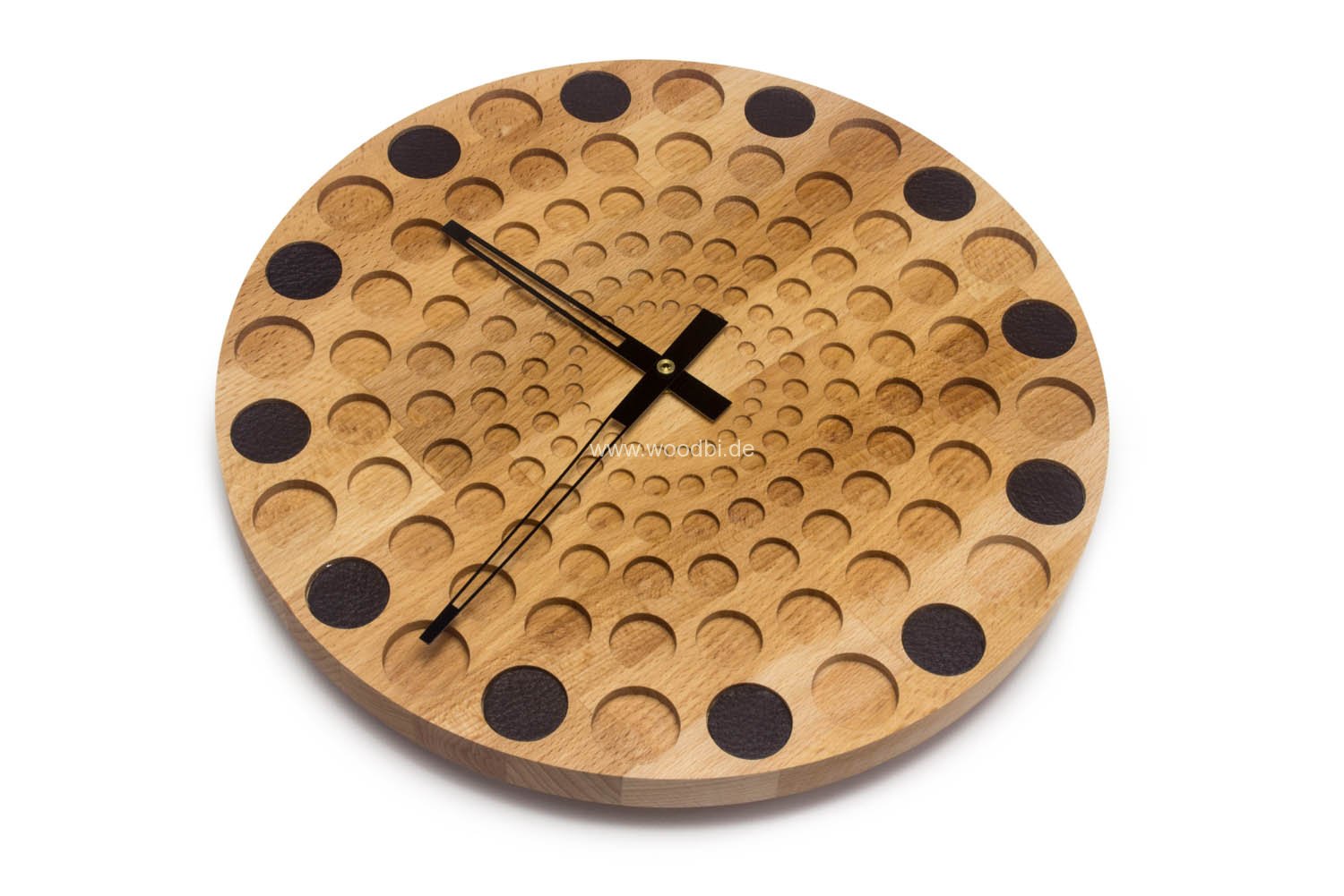 Wanduhr aus Holz und Leder mit langen Zeigern Handmade