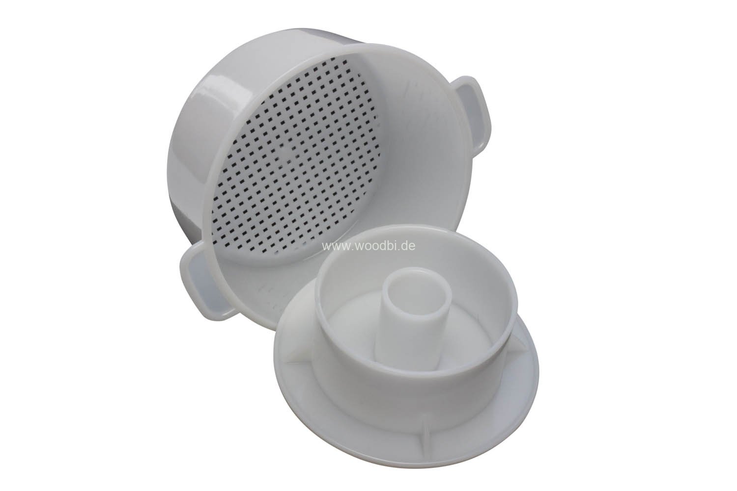 Pressdeckel in die Käseform