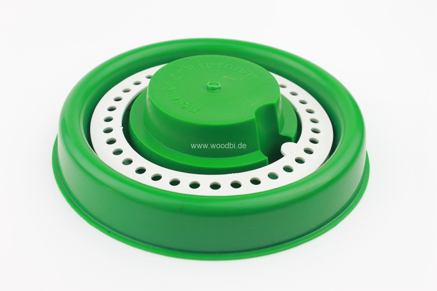 Bienentränke aus Plastik