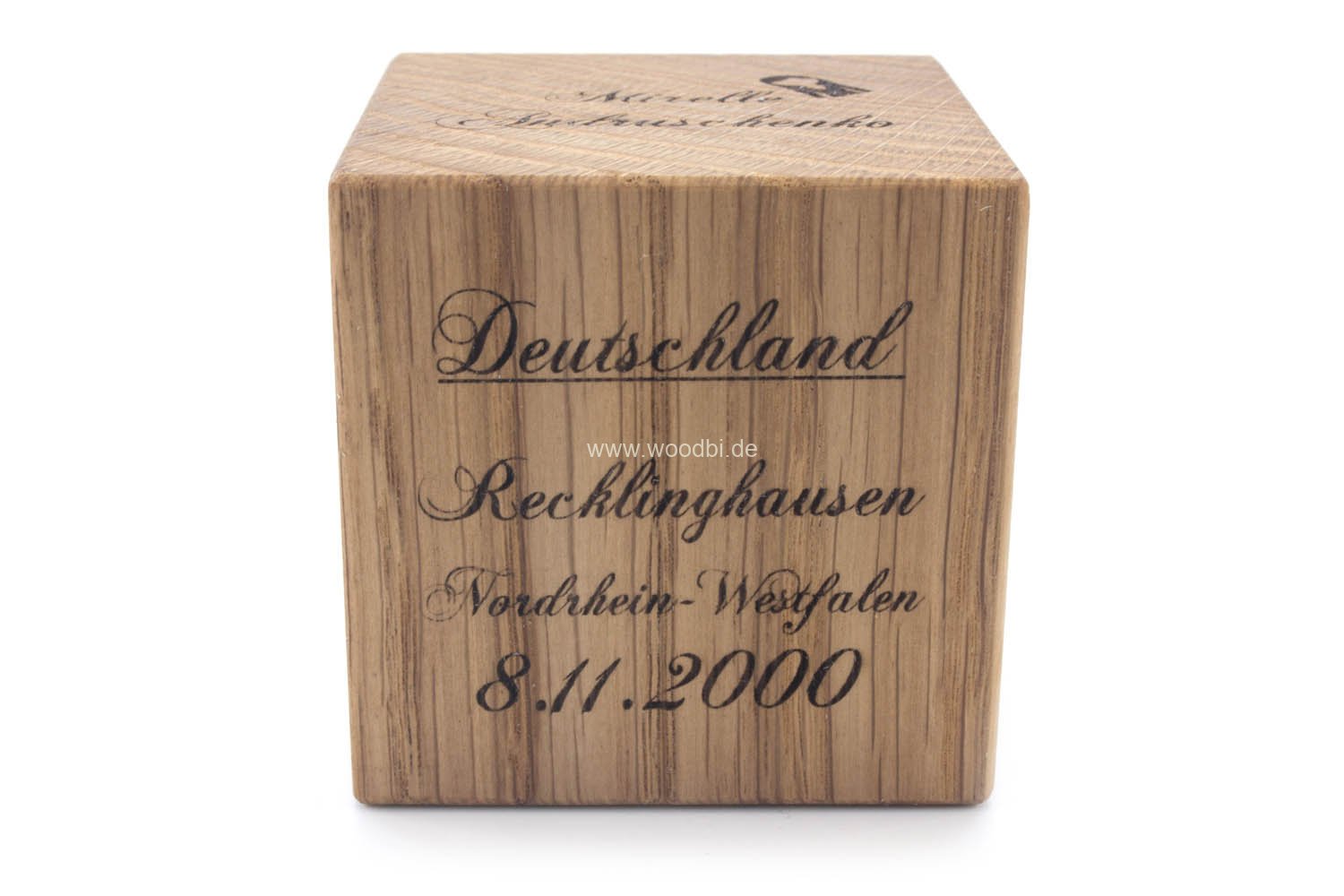 Geschenkwürfel Holz Gravur Geburtsdaten