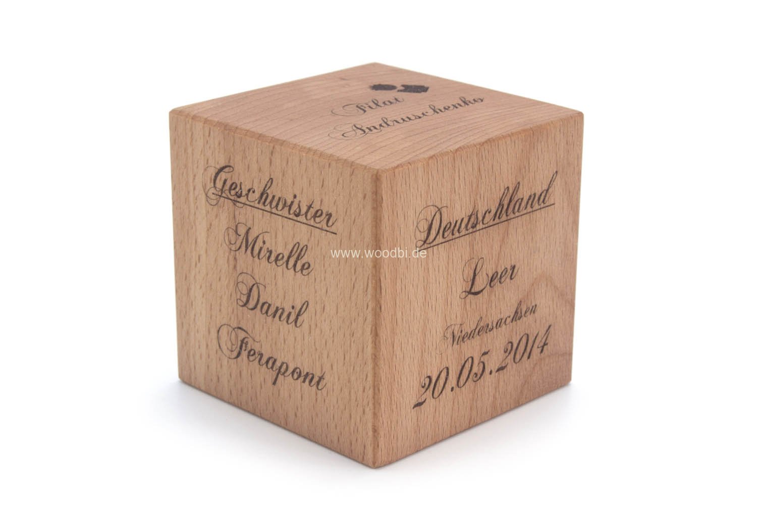 Würfel mit gravur