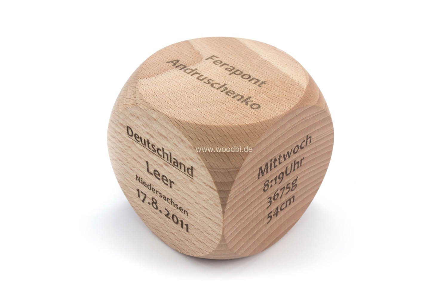 Würfel zur Geburt aus Holz