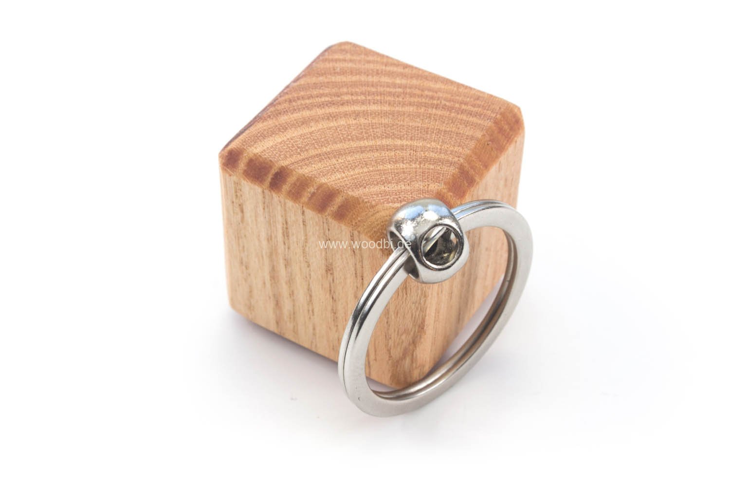 großer Anhänger aus Holz